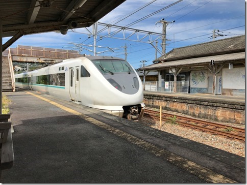 岩代駅を通過する特急くろしお後面(287系)